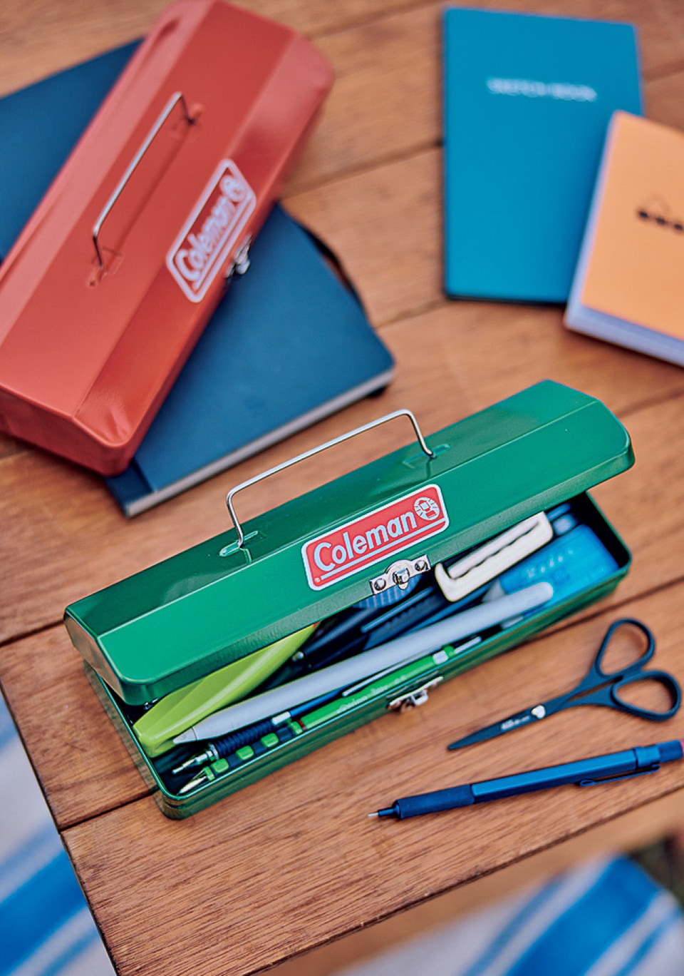 コールマンのスチール製ギアボックスが付録のBE-PAL 10月号、本日発売