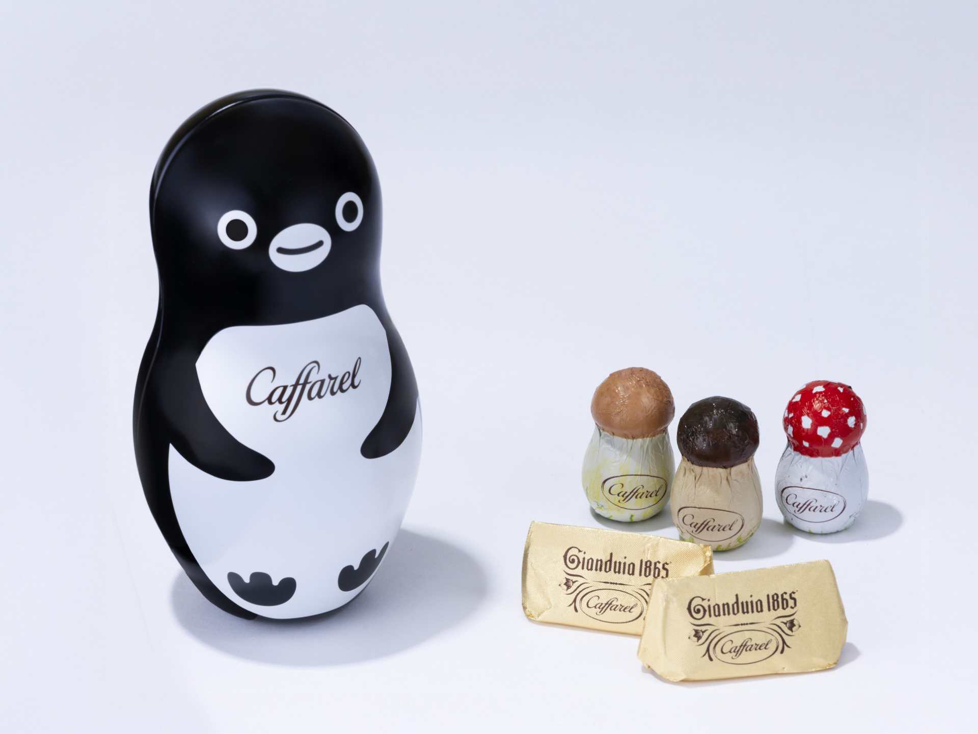 カファレルのグランスタ限定・定番「Suicaのペンギン ピッコロ缶」