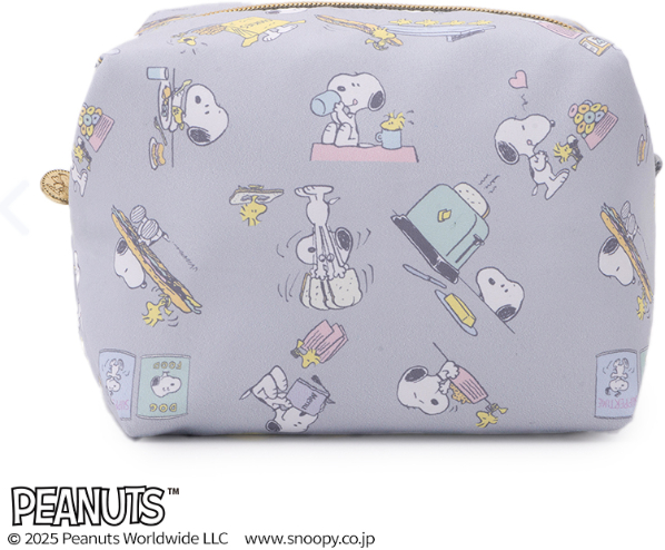 お出かけコスメや必需品をまとめて収納できるBIGサイズ