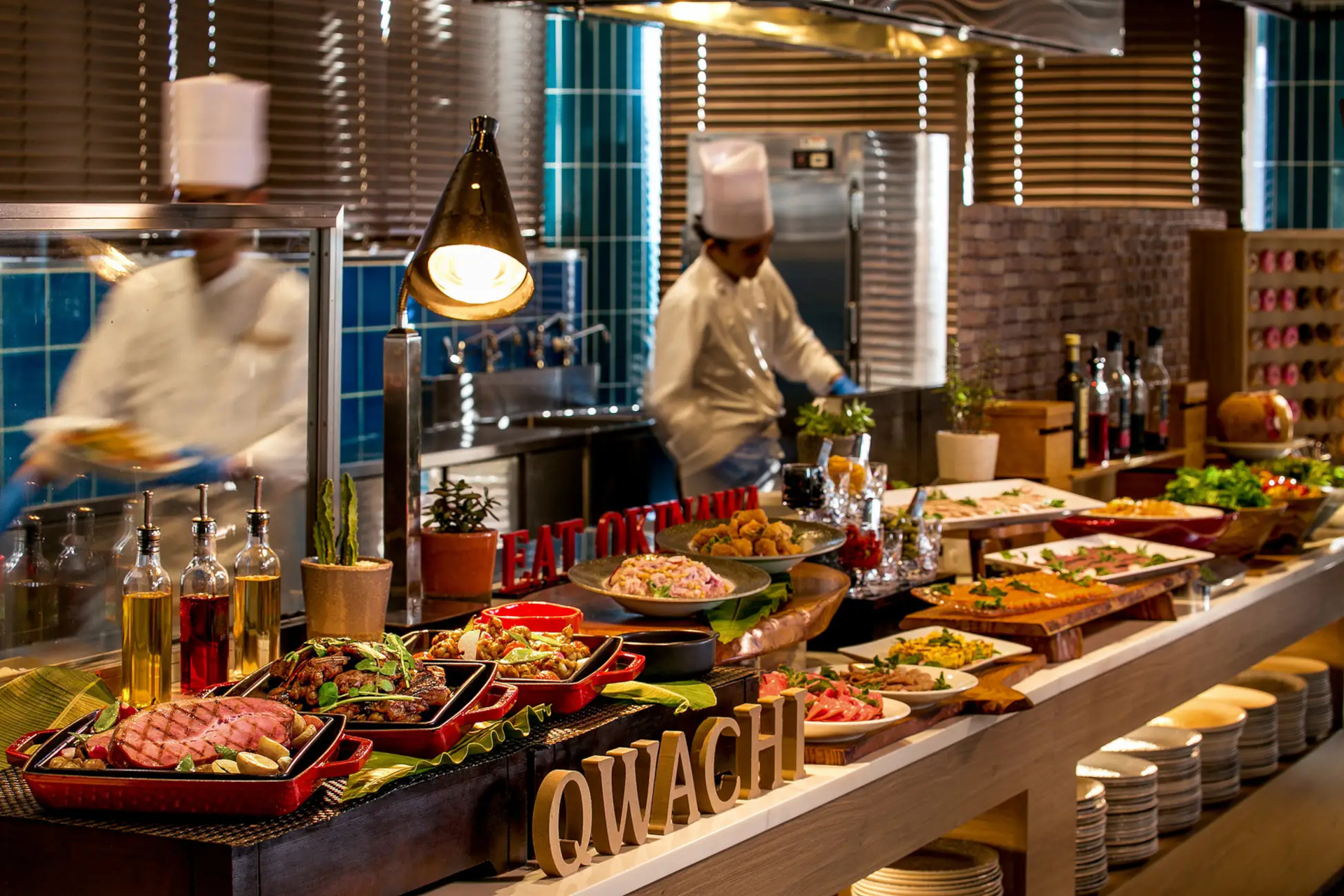 オリエンタルホテル 沖縄リゾート＆スパのレストラン「クワッチー」でジャングリアグッズを見せるとディナーが割引に