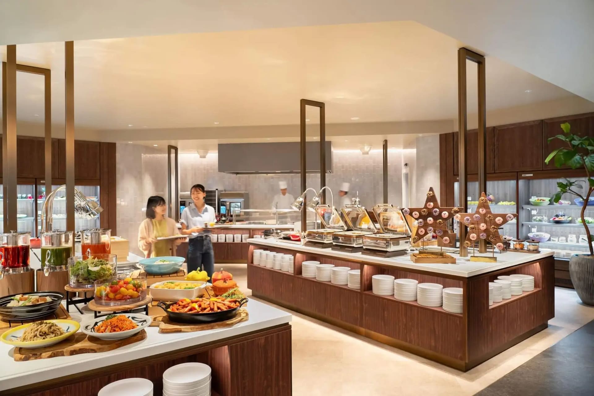 沖縄ハーバービューホテルの朝食会場「プランタン」でビュッフェ