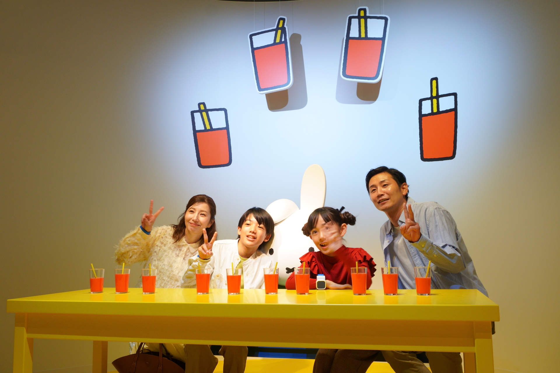 4. 絵本「おかしのくにの うさこちゃん」