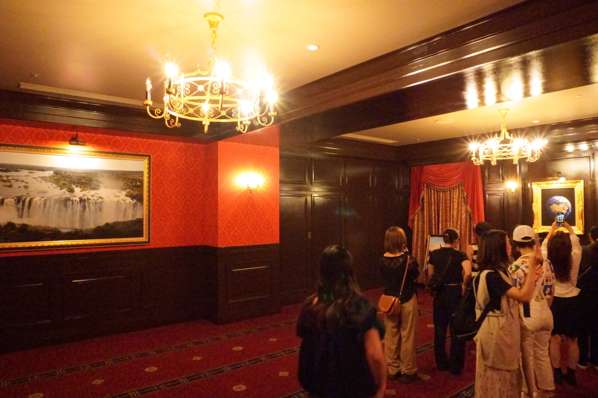 ディスカバリー・アース財団による地球の絶景コレクション