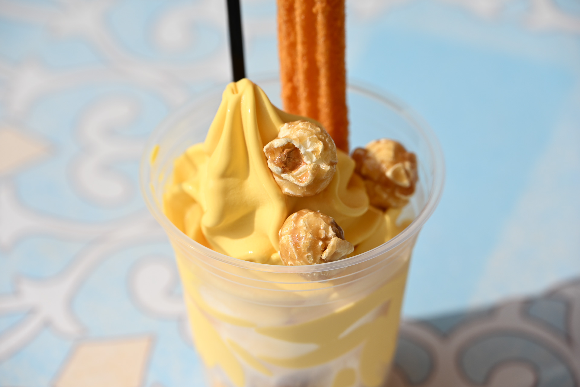 パークフードで欠かせないキャラメルポップコーンも。人気フードが大集合