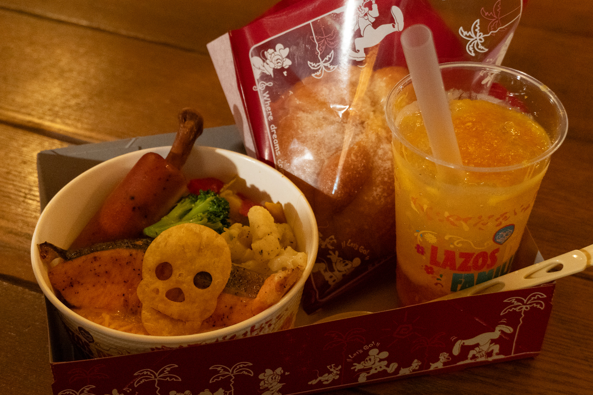 映画「リメンバー・ミー」の世界観を表現したメニューが登場