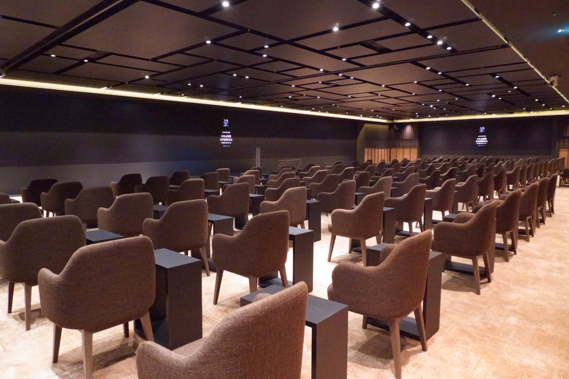 全長約20mのLEDウォールを備える「STUDIO KOKU」