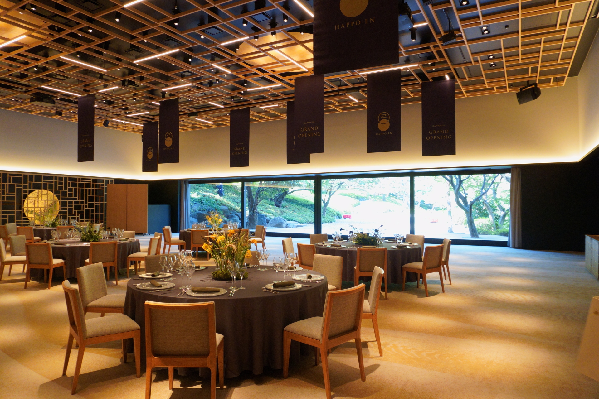 八芳園で最も大きいバンケット「MANGETSU（満月）」※1階