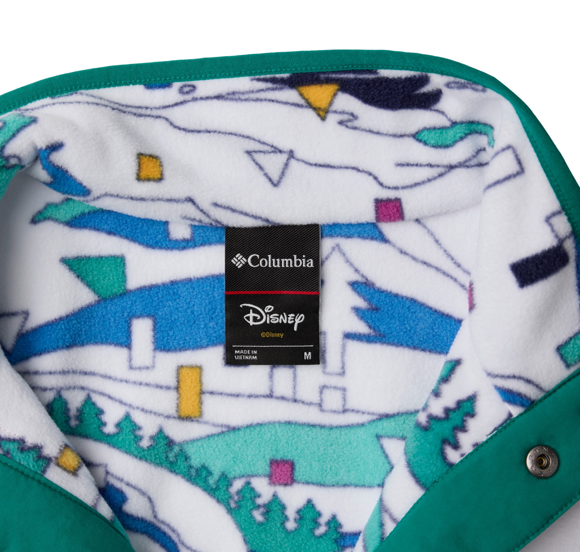 フリース「CSC × Disney Half Snap Fleece」。メンズ、ウィメンズ、キッズ、ベビーを2色展開