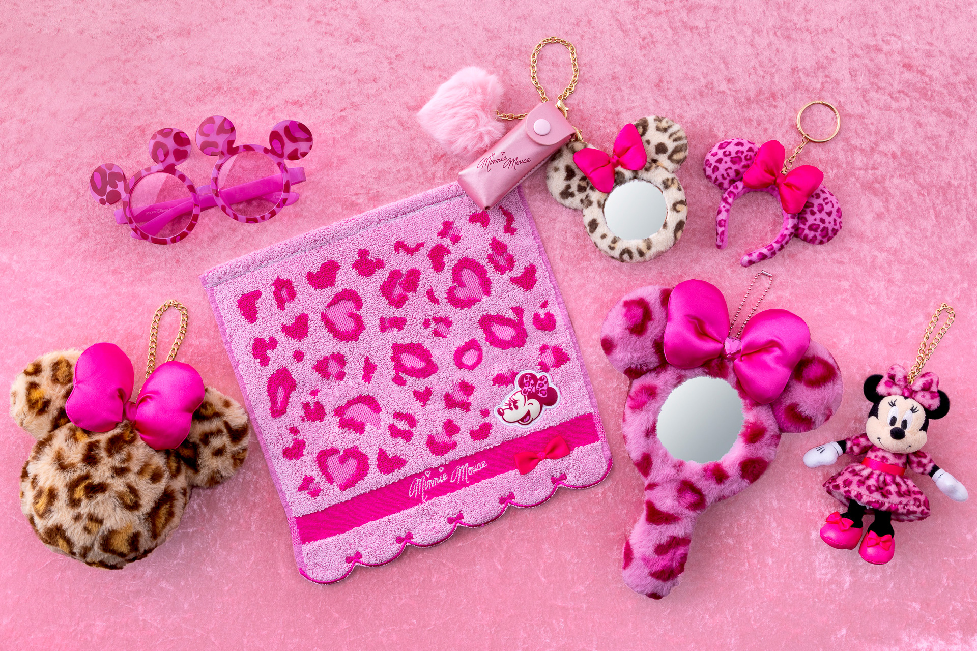 小物類も豊富に用意。さりげなくギャル要素が取り入れらる