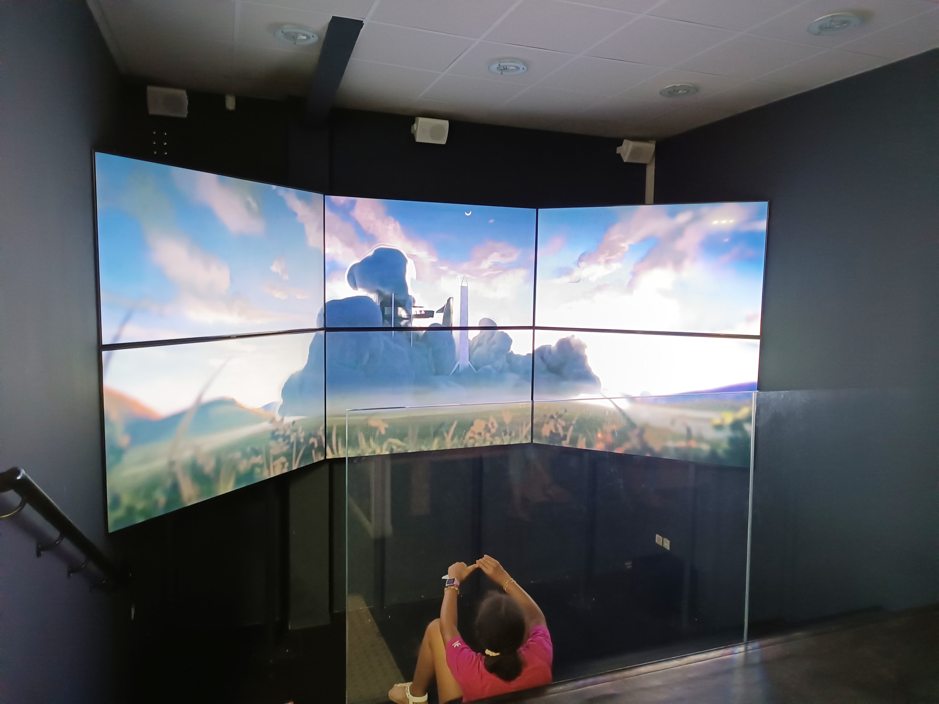 Pôle des étoilesの展示とプラネタリウム