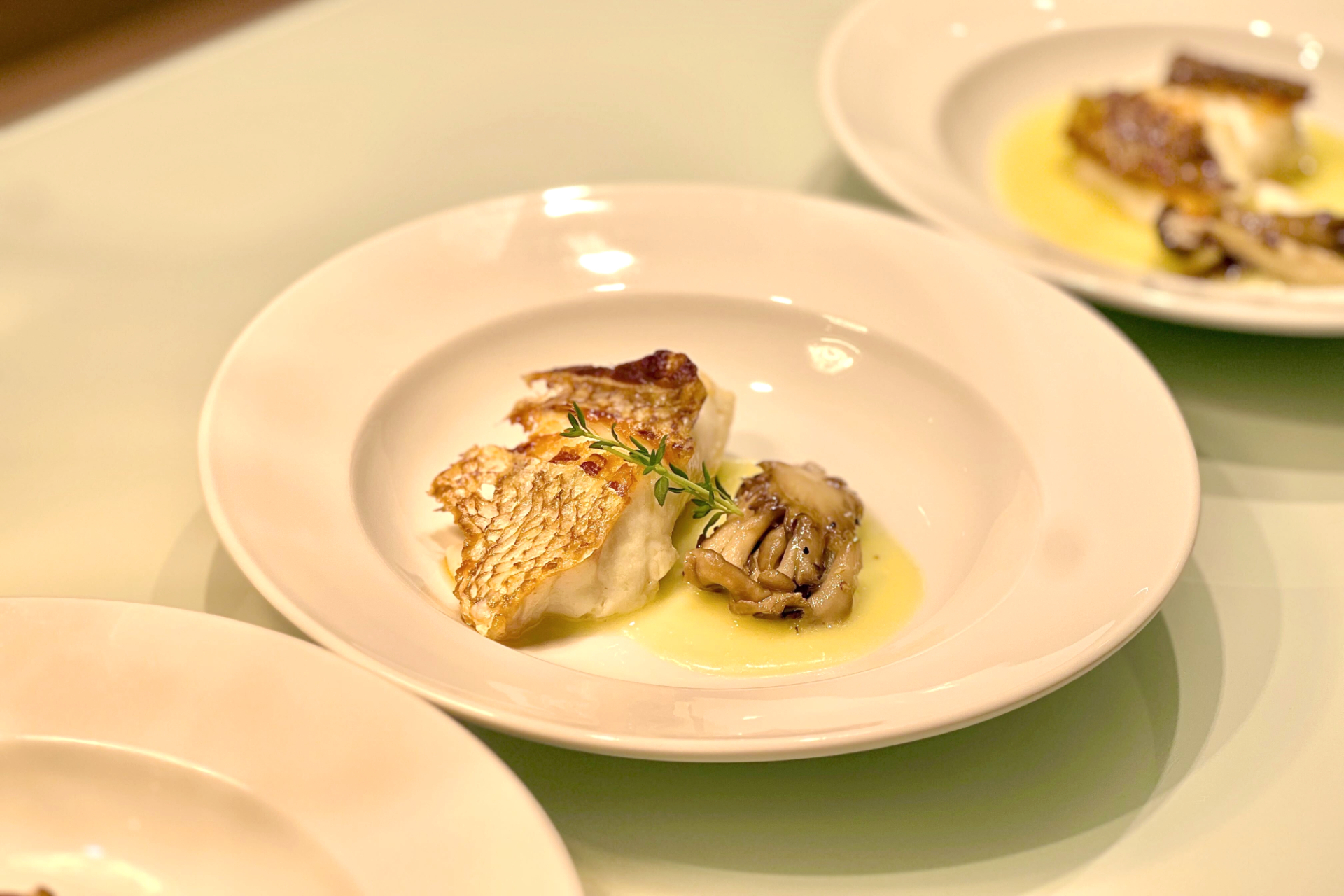 三重県産真鯛と地野菜の鉄板焼き