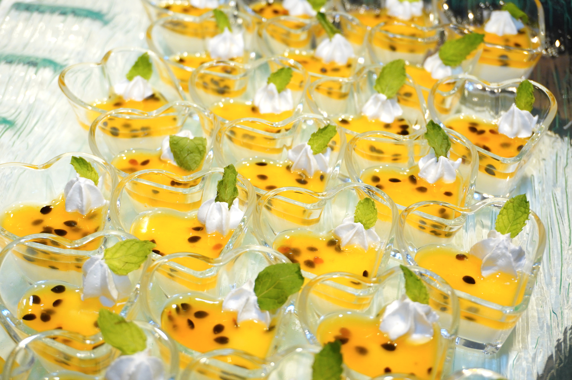 パッションフルーツの南国ココナッツムース