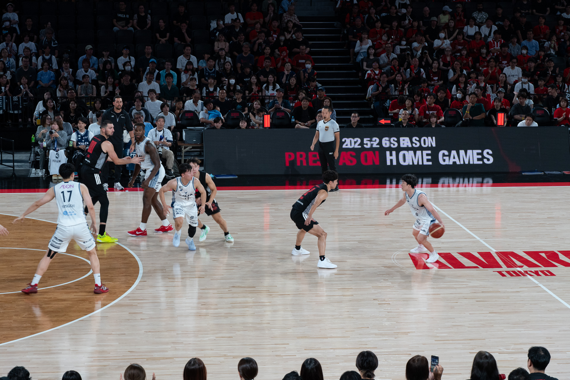 第3クォーターで追い付いたアルバルク東京が第4クォーターで逆転勝利を収める劇的な展開に