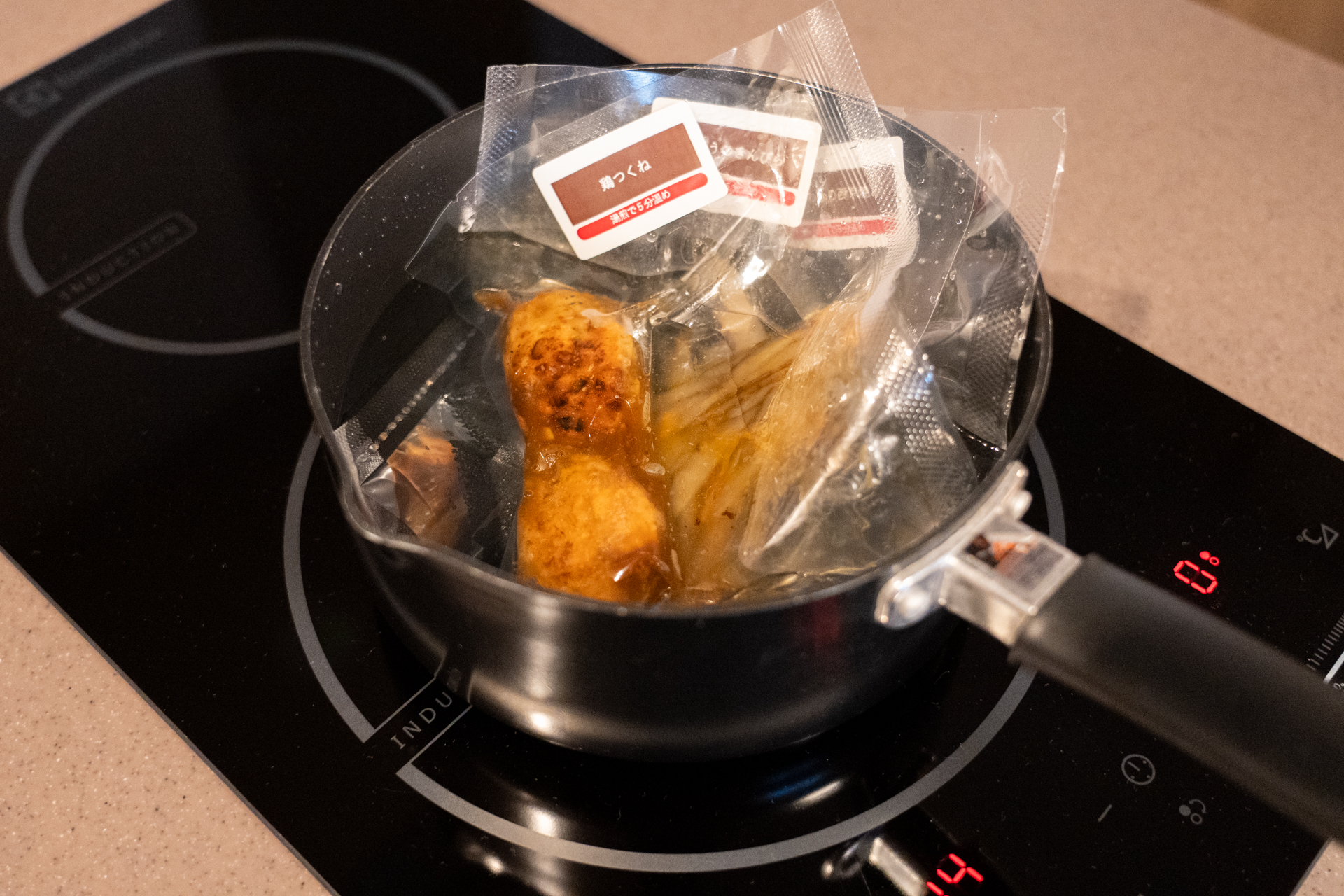 キッチンのIHコンロを使って湯煎