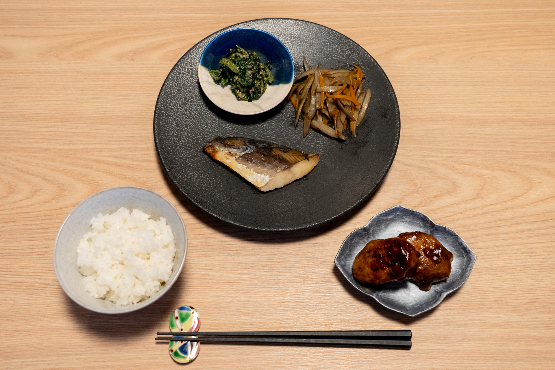 ちゃんとした和食を食べた感のある満足度の高い1食。ごはんも「matoil factory」で炊いているそうだ