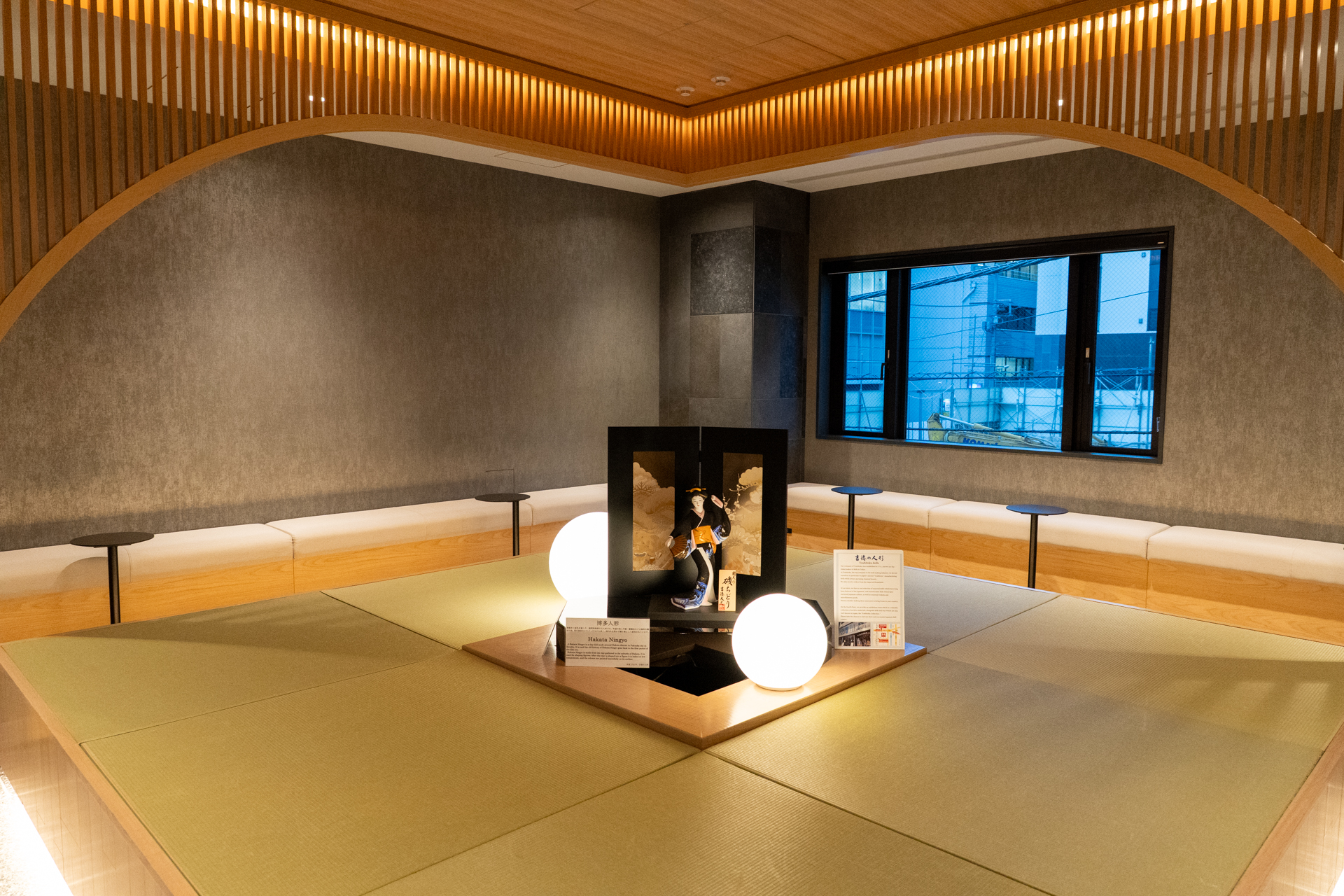 外国人旅行者に喜ばれそうな和のテイストをふんだんに取り入れている共用エリア