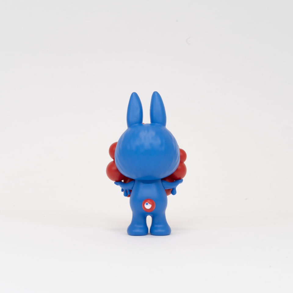 LABUBU MYAKU-MYAKU フィギュア ラブブ 万博 ミャクミャク×ラブブ」フィギュアが販売に「入場できない