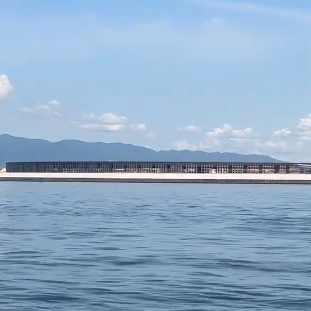 大屋根リングを海から鑑賞できる