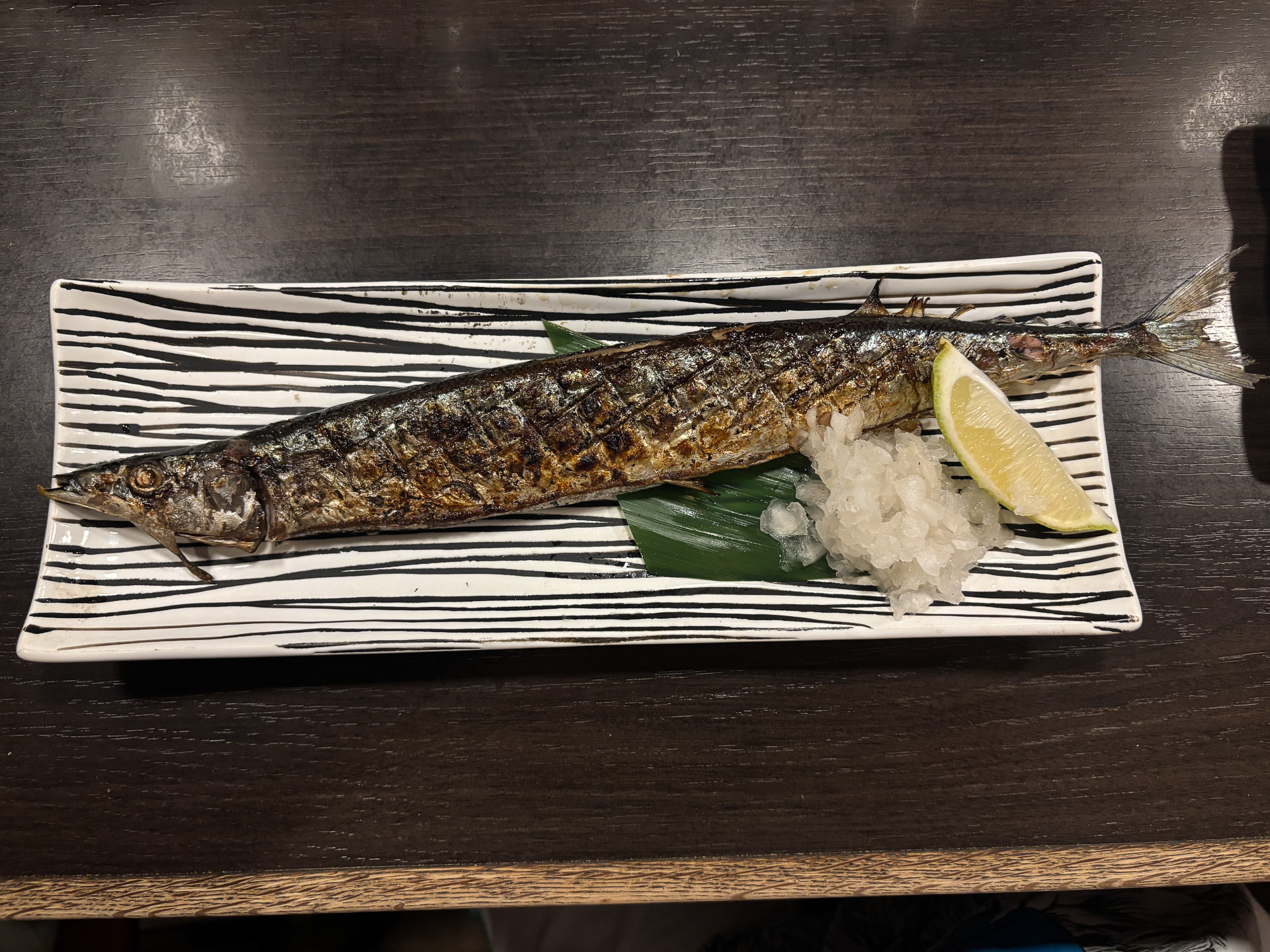 新秋刀魚の炭火焼