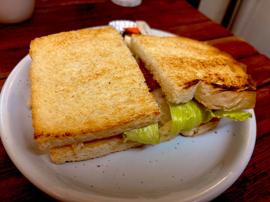 サラミ・チーズサンドイッチ