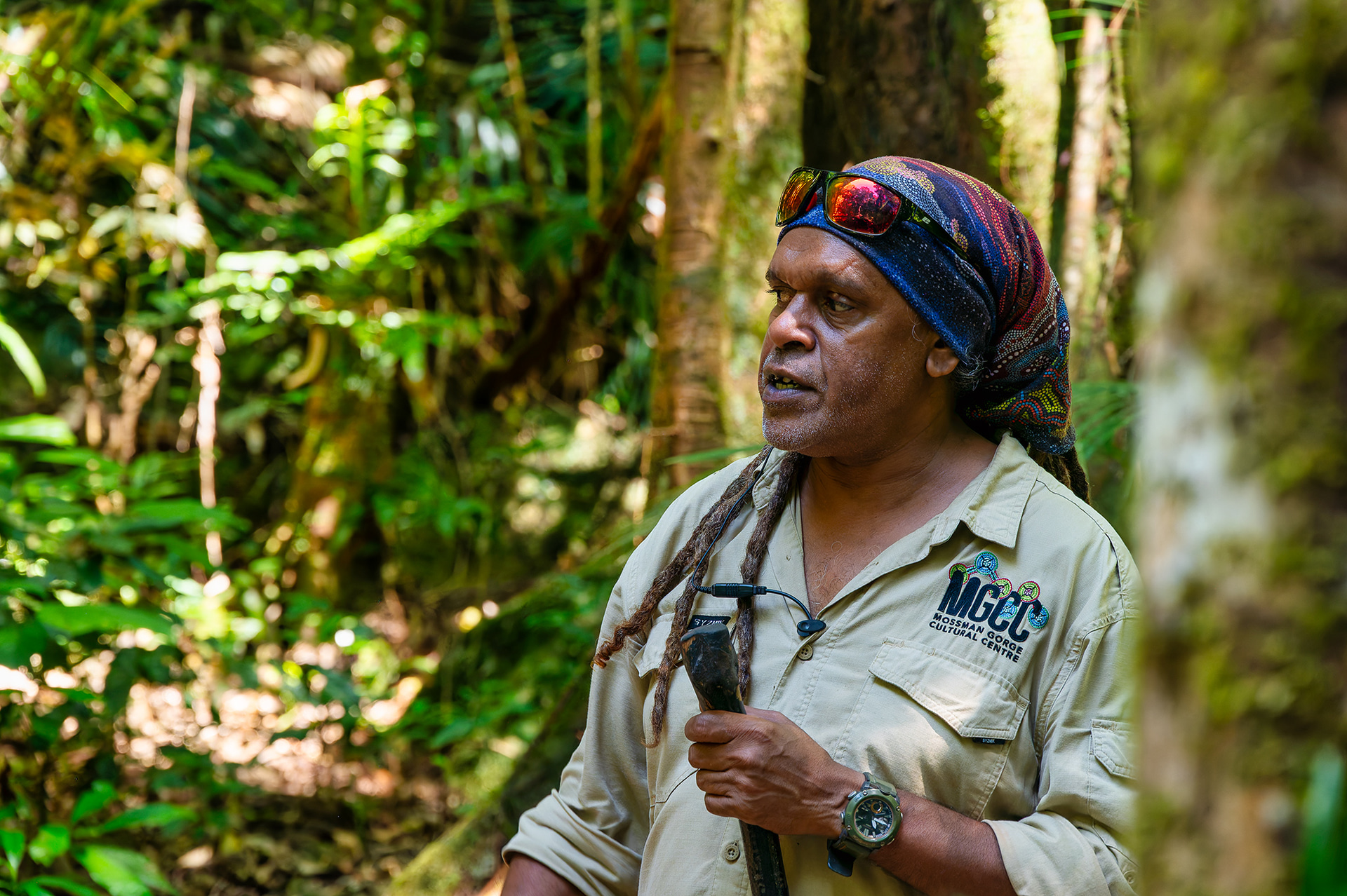 先住民である彼らにとって、地球環境問題をどのように感じているのか。このドリームタイム・ウォークを通じて自然とともに生きてゆく術を知ってもらうことで、現代社会で生きる人々に気づきと思考を与えようとしているのかもしれない