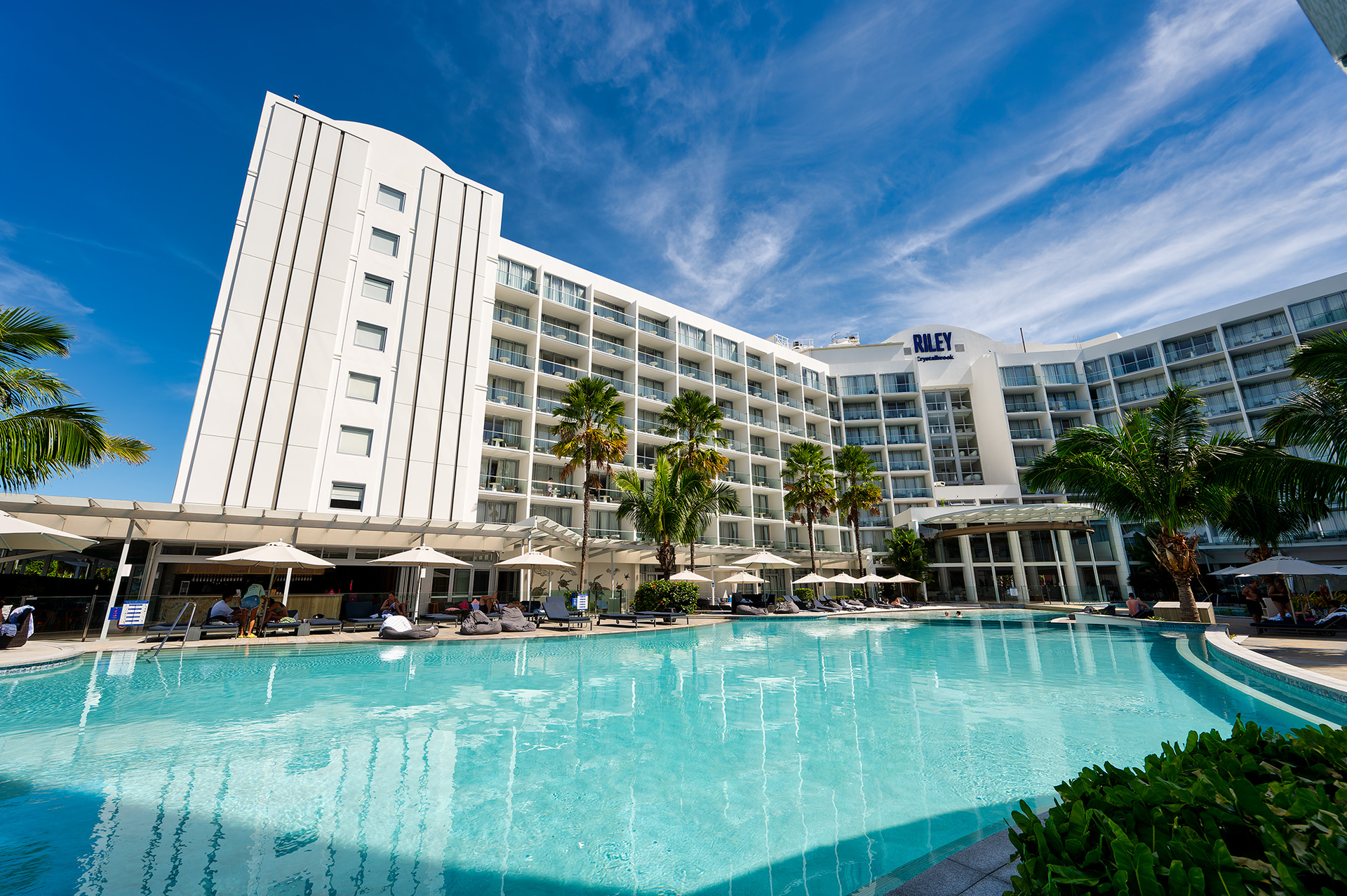 ロケーションのよさだけでなく清潔感あふれる館内や部屋が滞在をより心地よくしてくれる5つ星ホテルのクリスタルブルック・ライリー