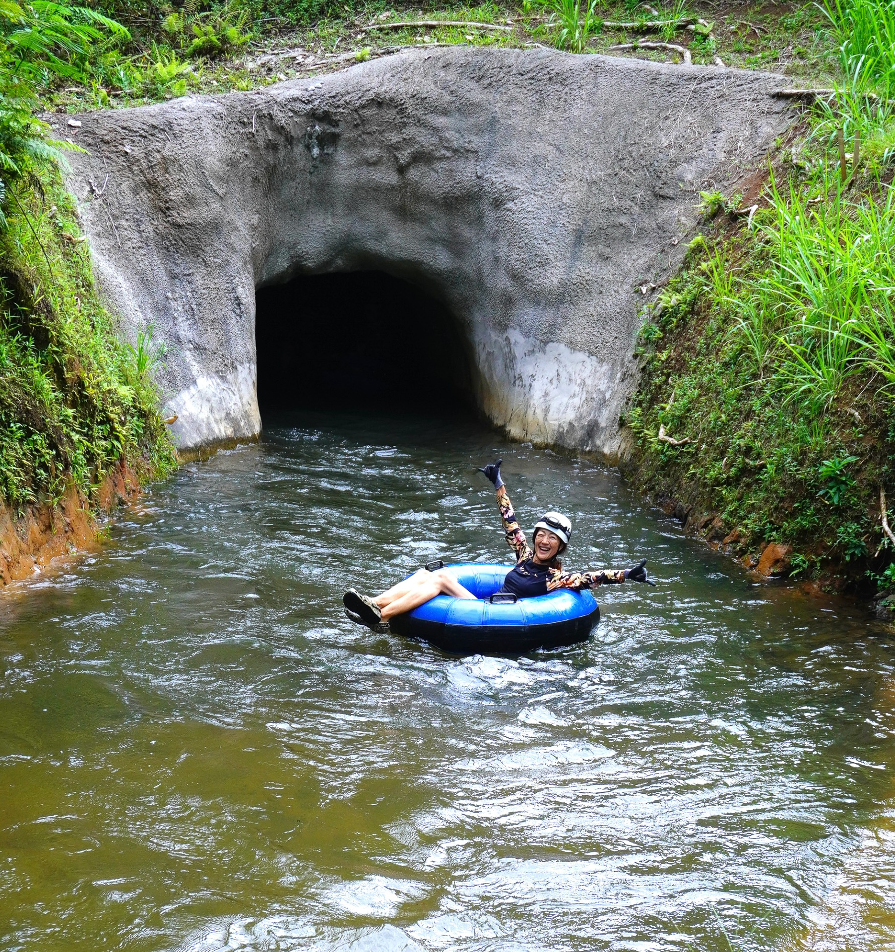 水のせせらぎ、緑の香り、ひんやりした水の気持ちよさは、海と違った魅力があった