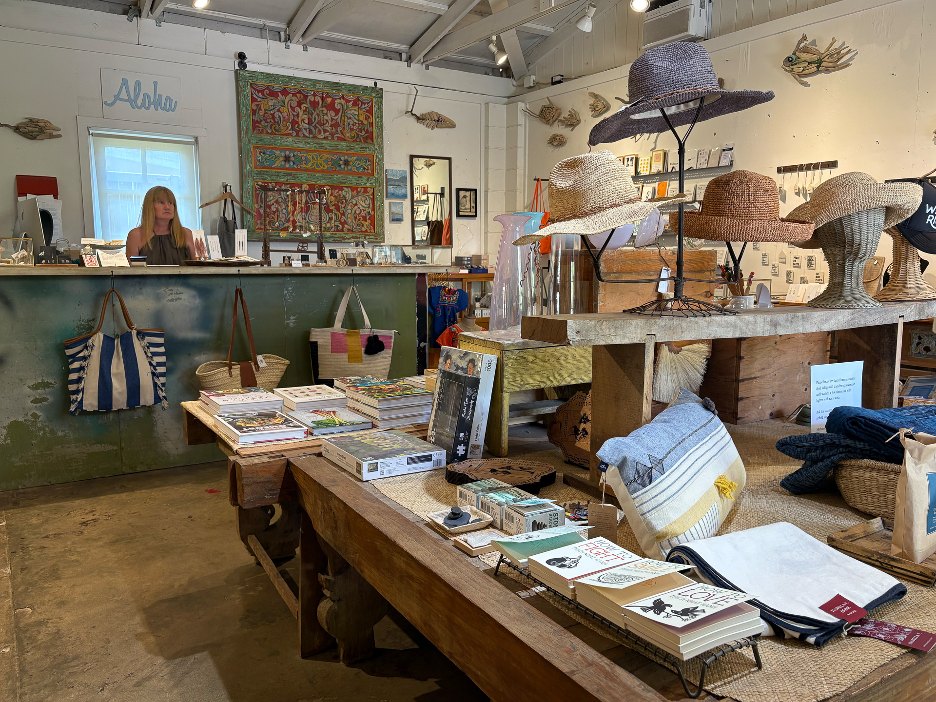 多種多様な手作りアイテムが揃っている