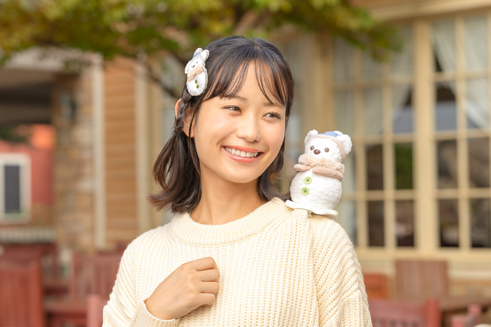 やわらかなカラーでコーデにも合わせやすい