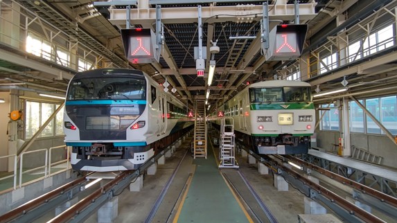大宮総合車両センター内の写真を使用した缶マグネットを先着でプレゼント