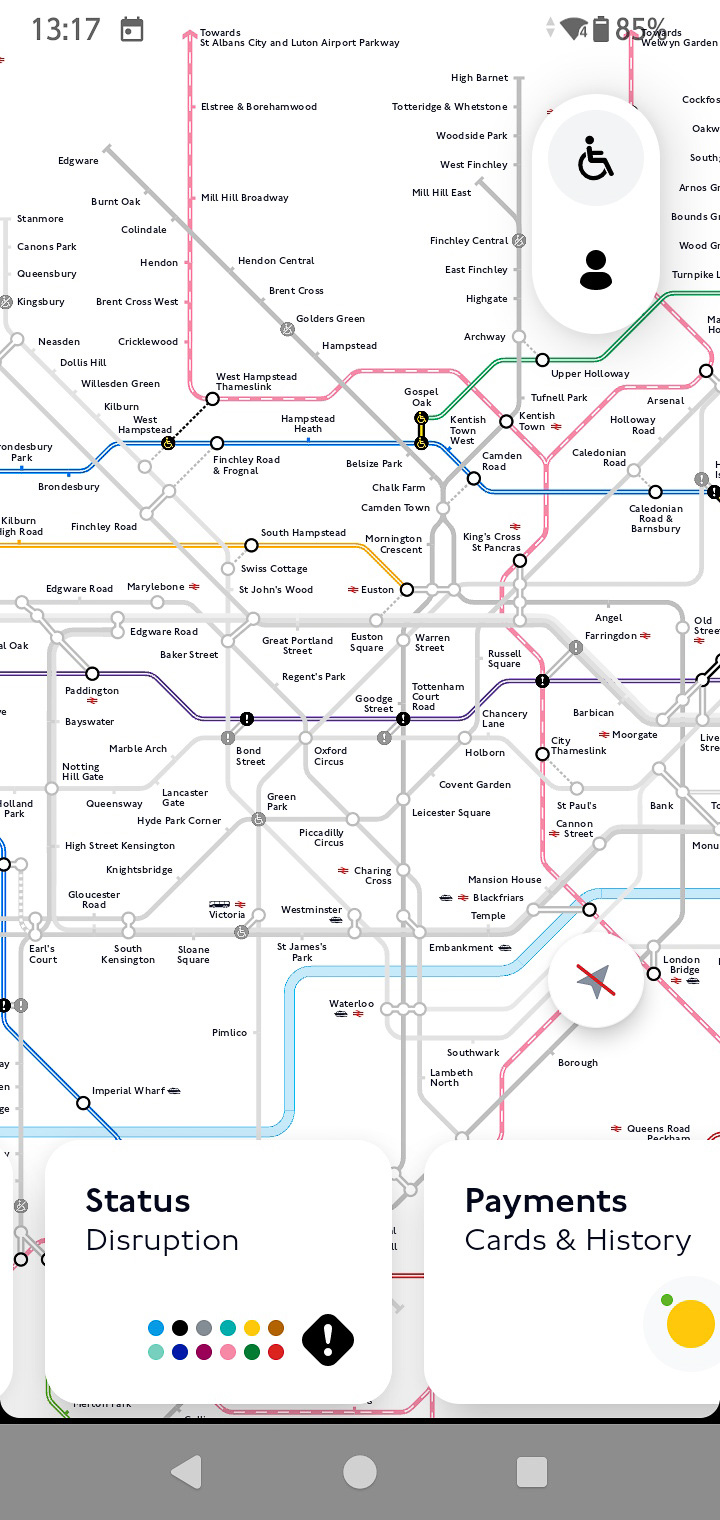 ロンドンの地下鉄を利用するなら「TfL Go」は必須といえよう。これは、9月の初めにストライキが起きて大半の路線で運行が止まったときの画面。エリザベス線など一部路線以外は、みんな「Disruption」の対象となったが、それが手元で分かるのはありがたい。まさに「指先に情報を」である