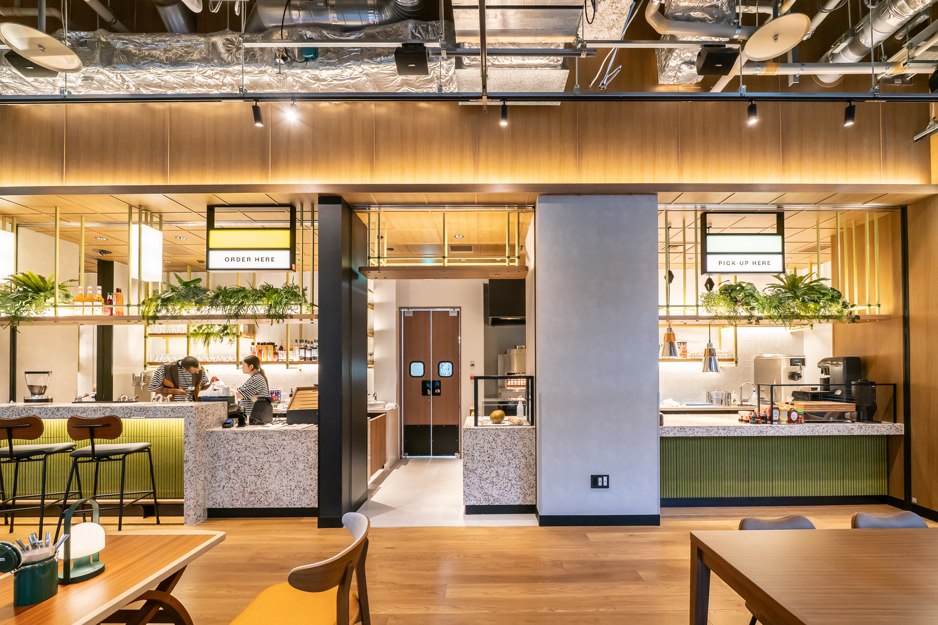 注文を受けて、完成したら呼び出しがあるスタイル