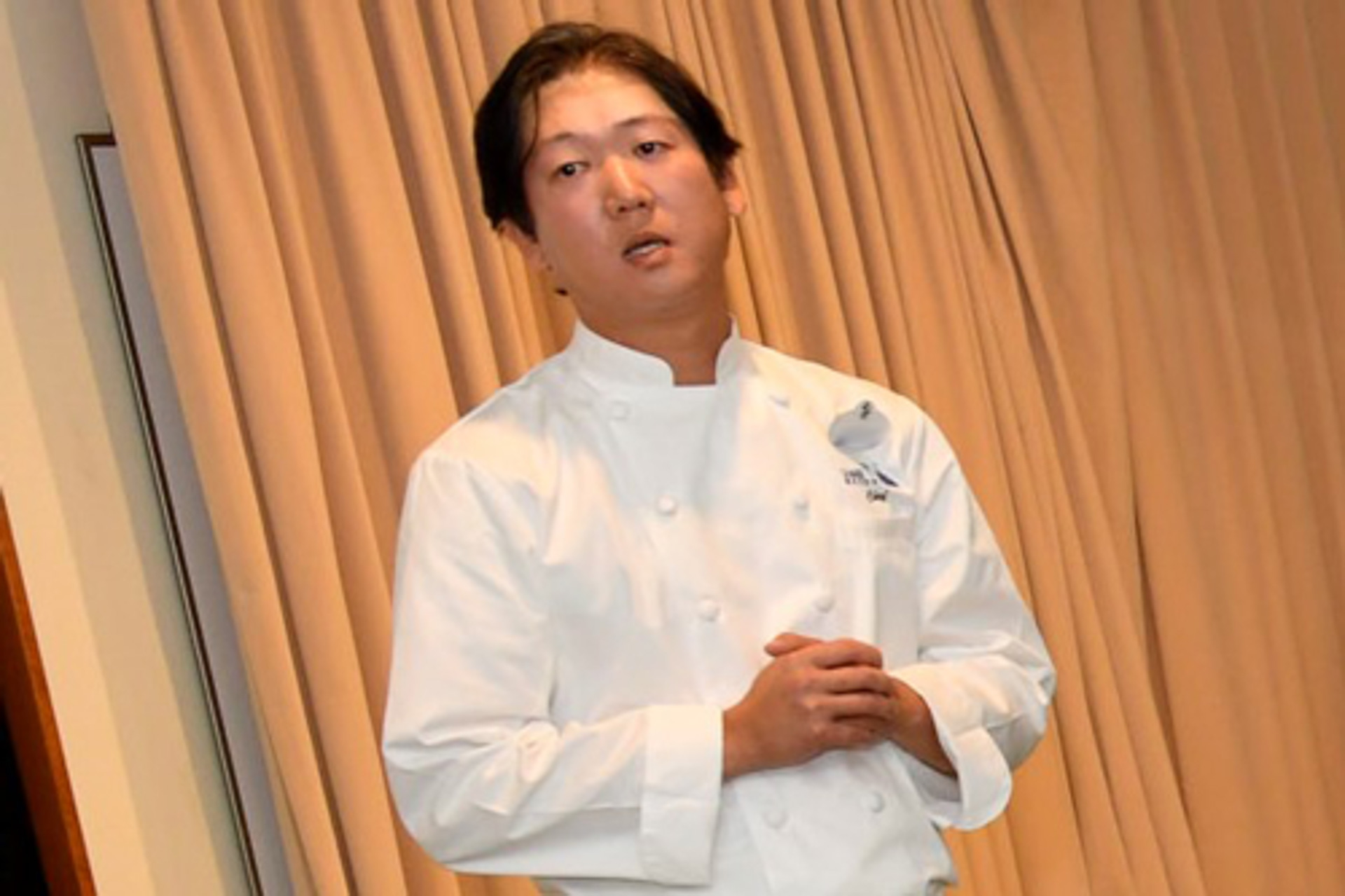 東京ディズニーリゾートで勤務するパティシエらとの対話などを通じ“夢”について考える