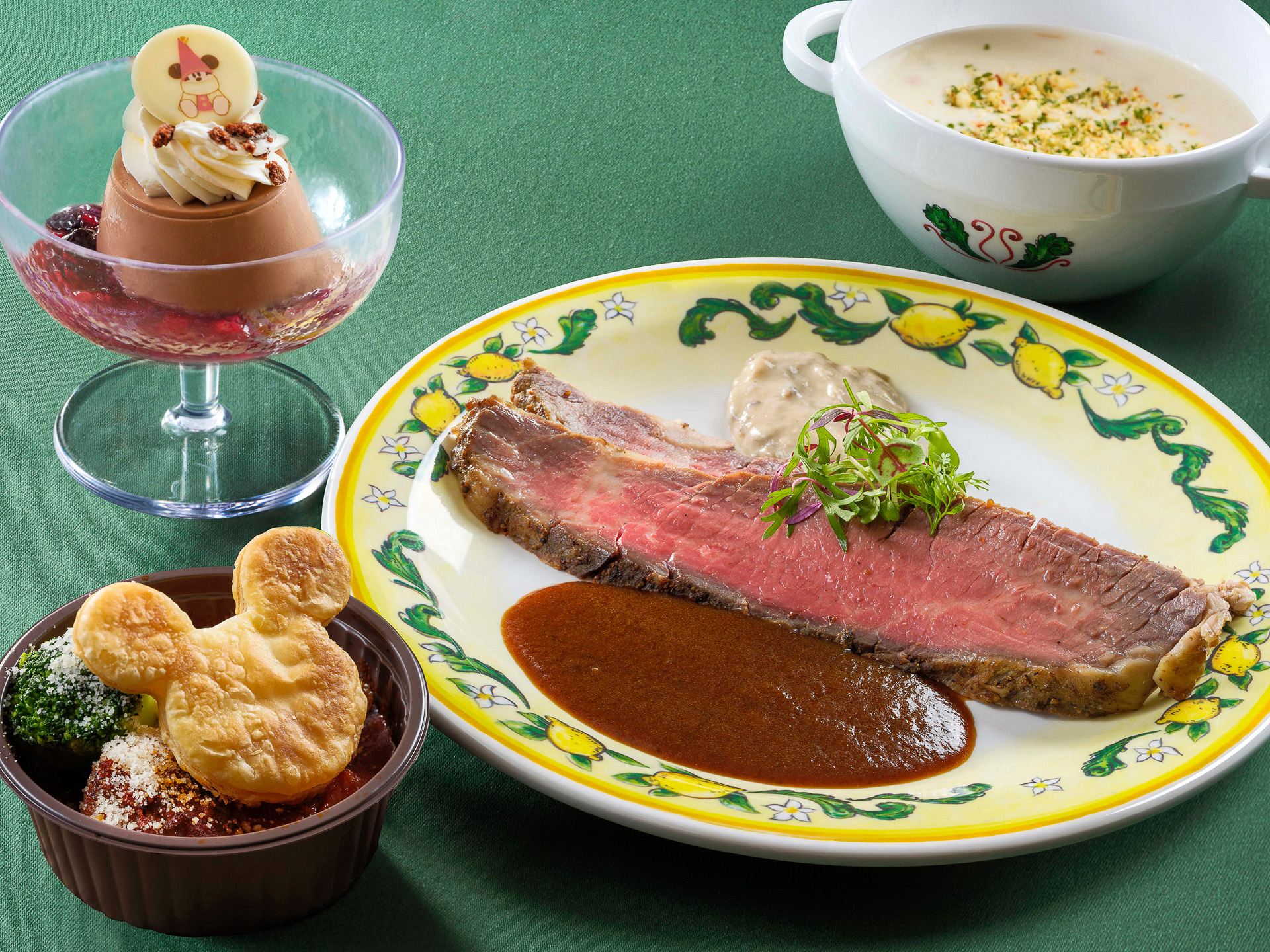 「カフェ・ポルトフィーノ」の「スペシャルセット」（3280円）