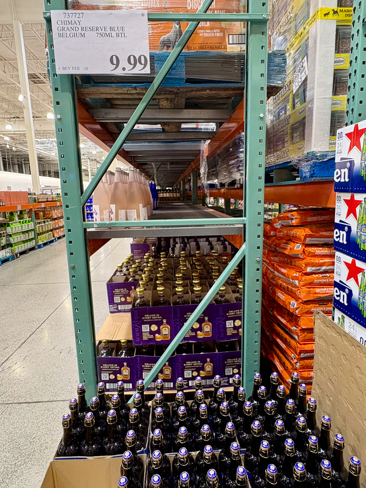 ハワイでは通常18ドル前後で販売されるが、コストコで9.99ドルで売られた