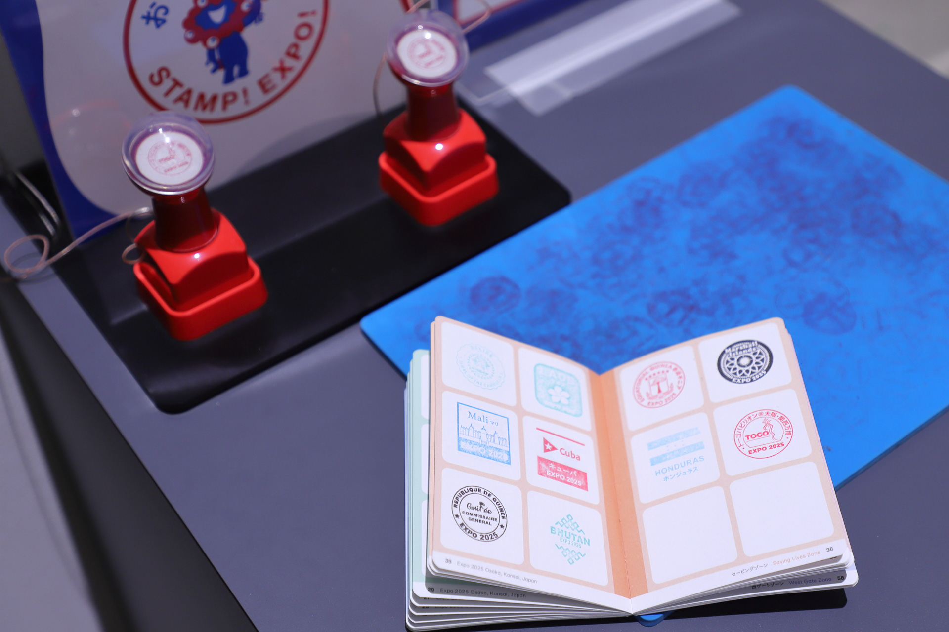 通期パス組はほぼもれなくやっていたスタンプラリー。筆者は160個押したが、入っていないパビリオンも20以上ある