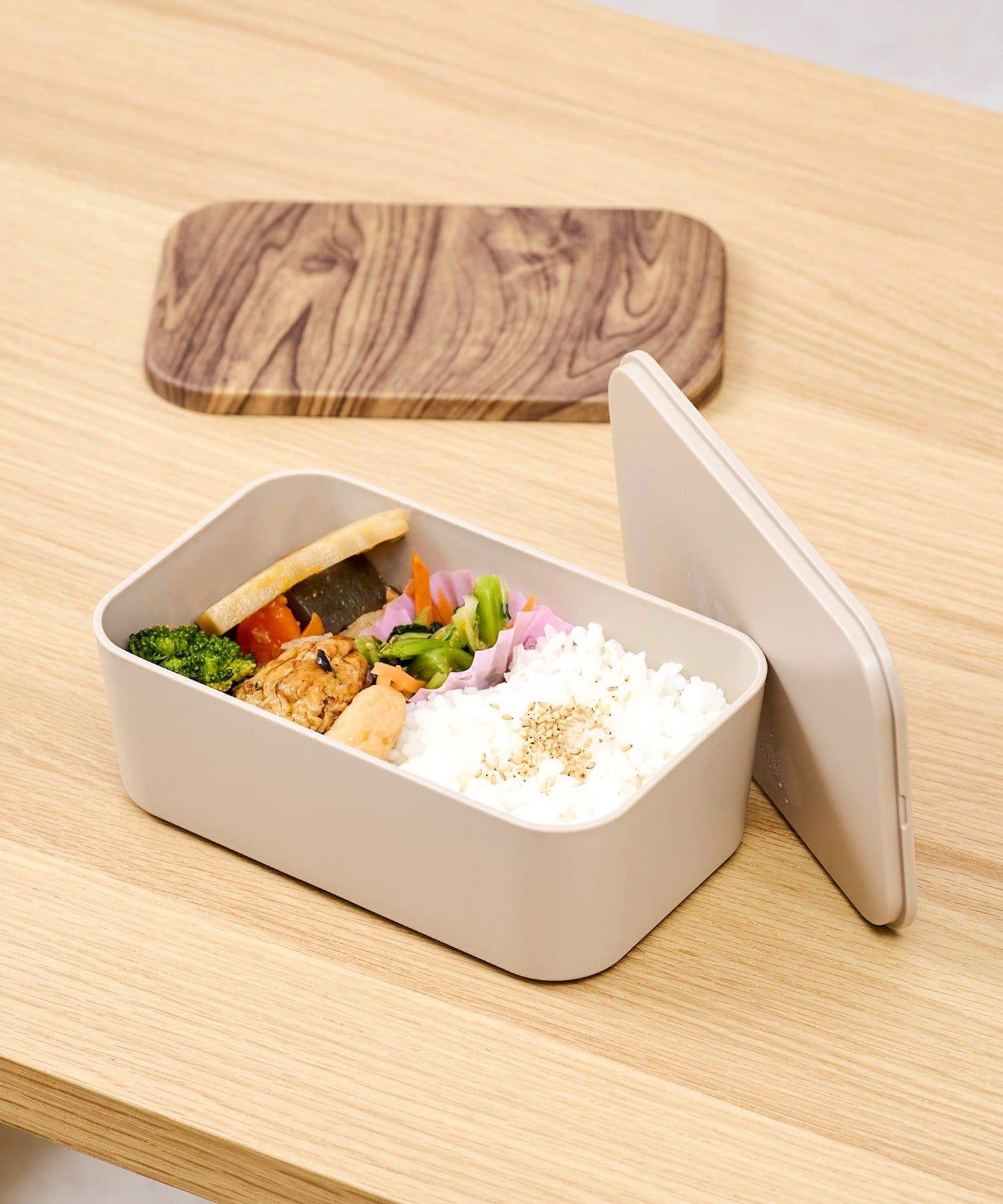 木目風ランチボックス1段（560mL：330円）