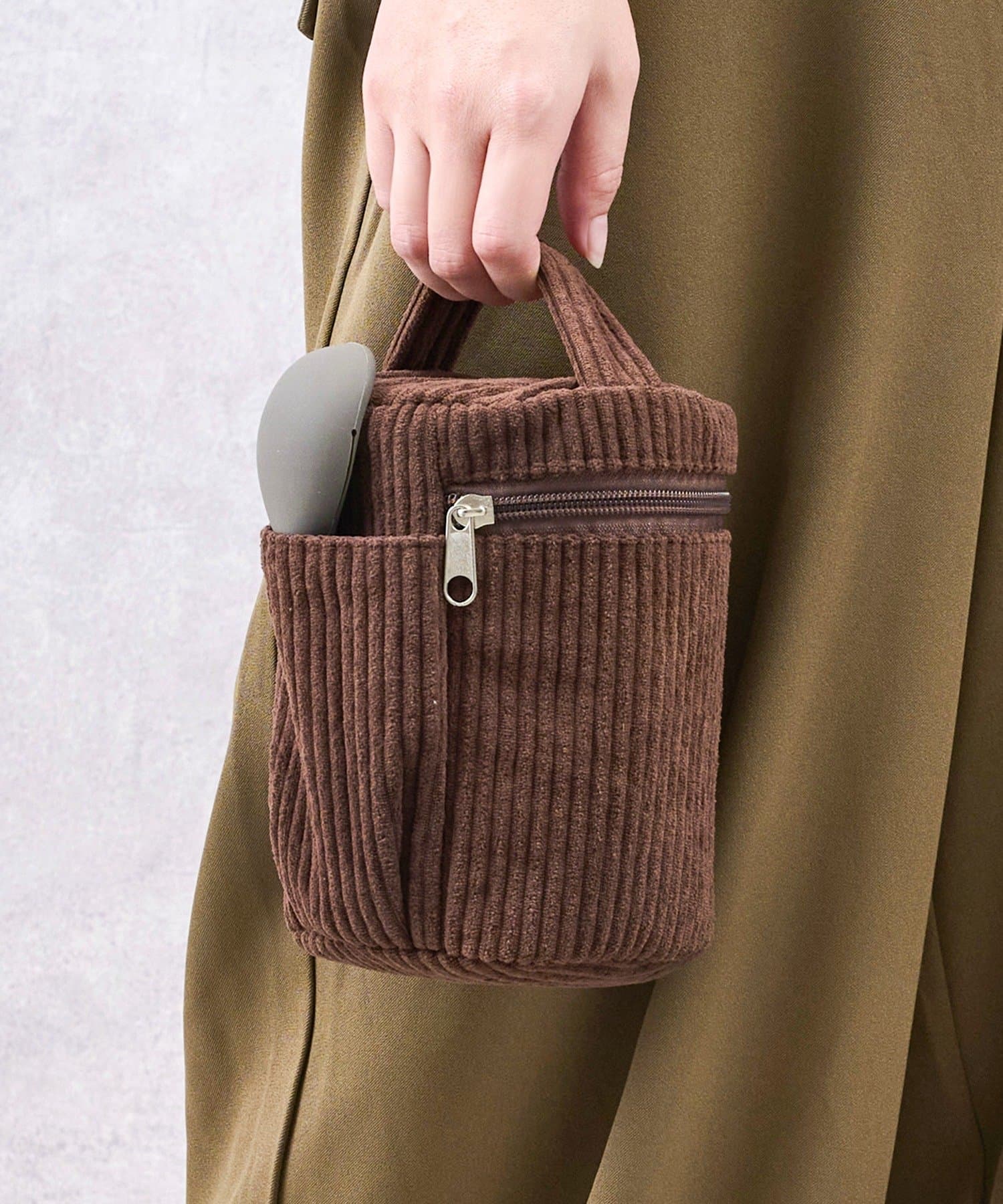 コーデュロイジャーケース（330円）