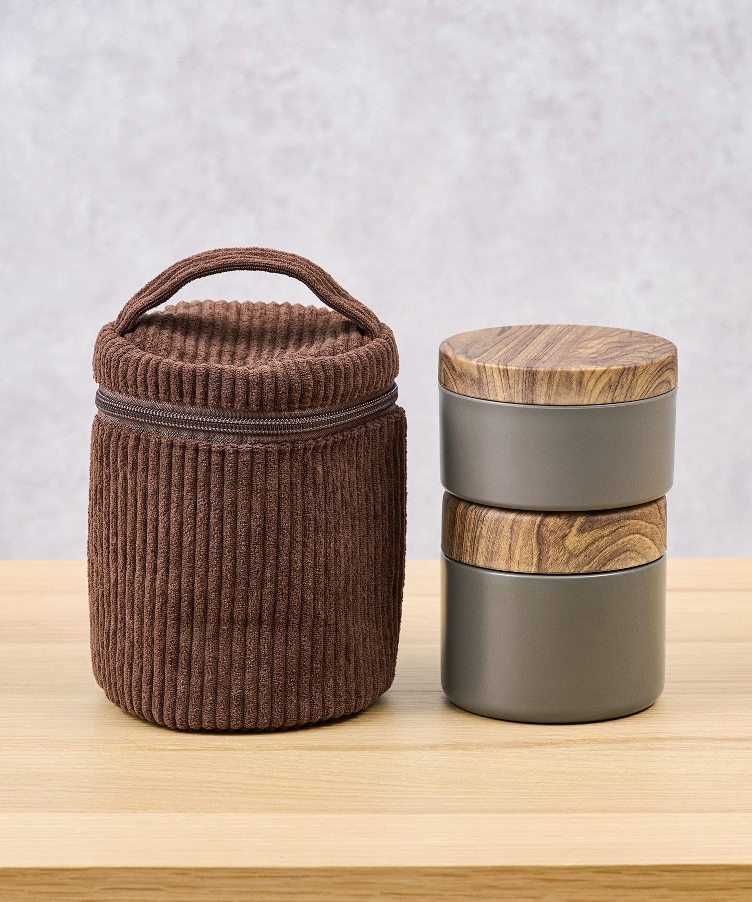 コーデュロイジャーケース（330円）