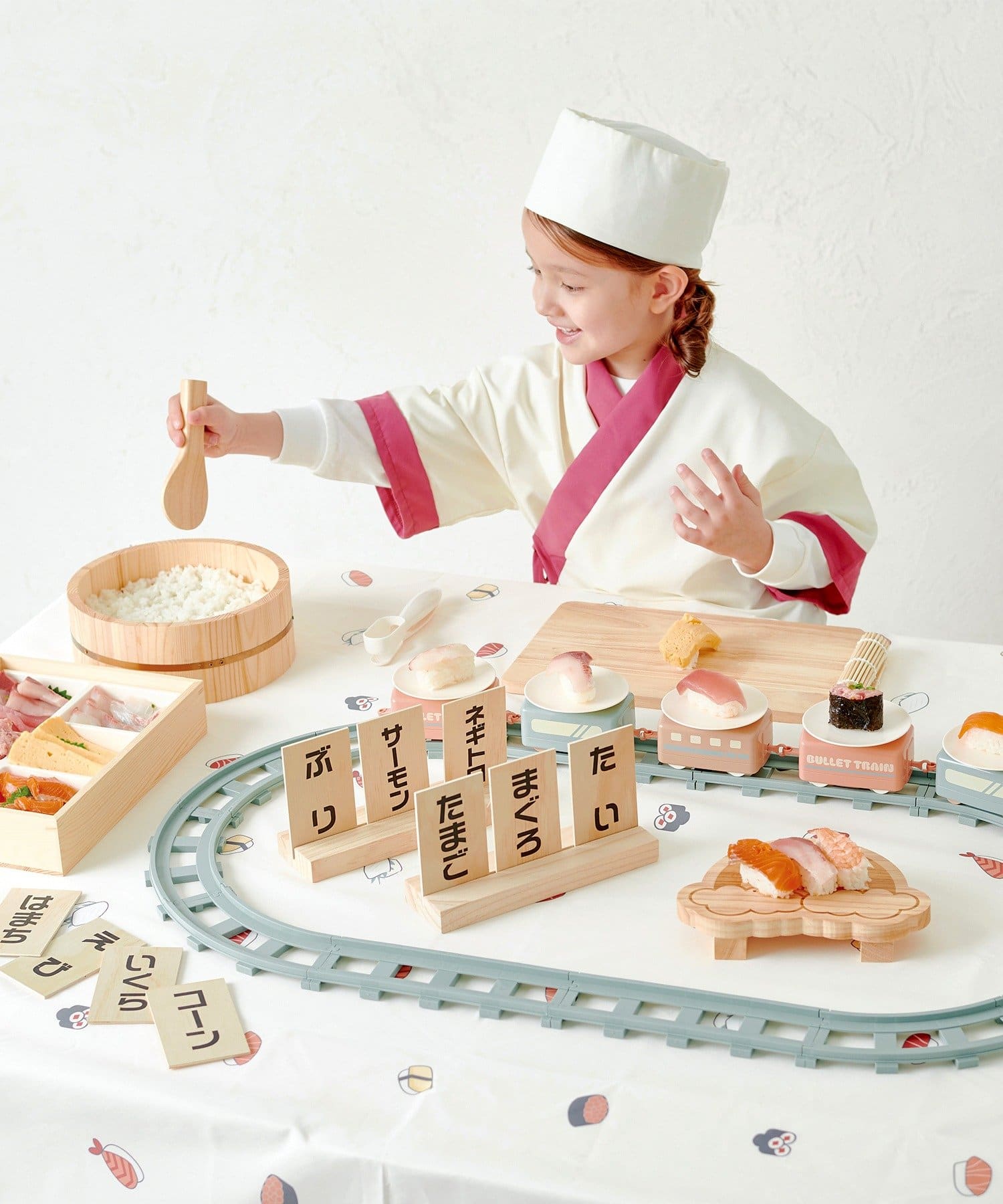 ネタ札がセットになった「メニュー表」（550円）