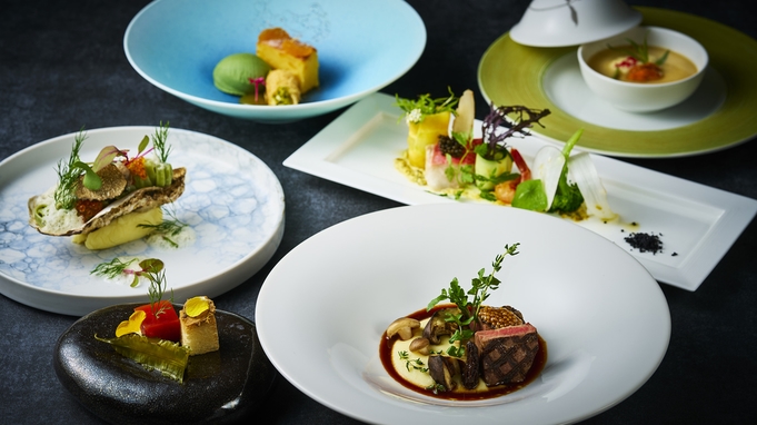 ロマンチックな雰囲気のなかで気軽にスタンダードコースを味わえる