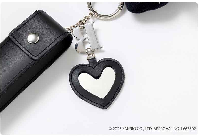 ハートチャームの裏はミラーなっている