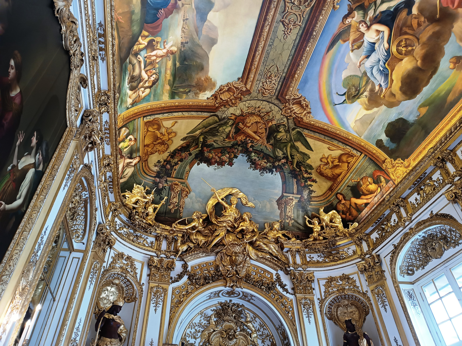 黄金のギャラリー