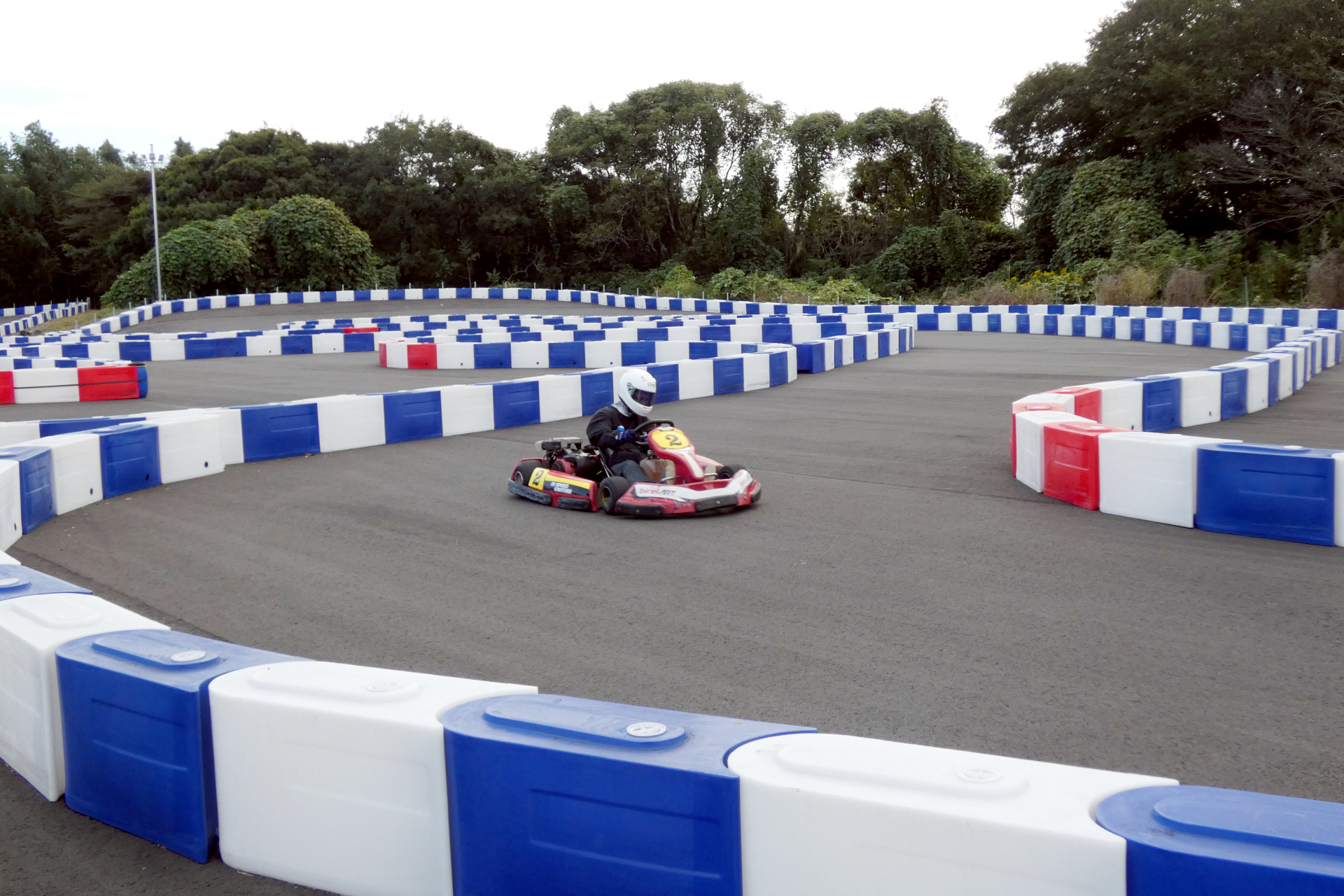 R1 SPEED KARTING