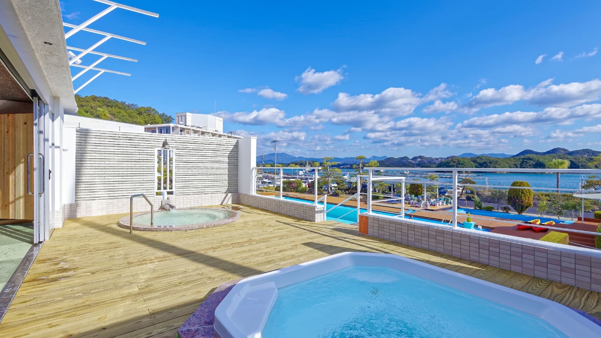 露天風呂 楽の湯（水着着用）