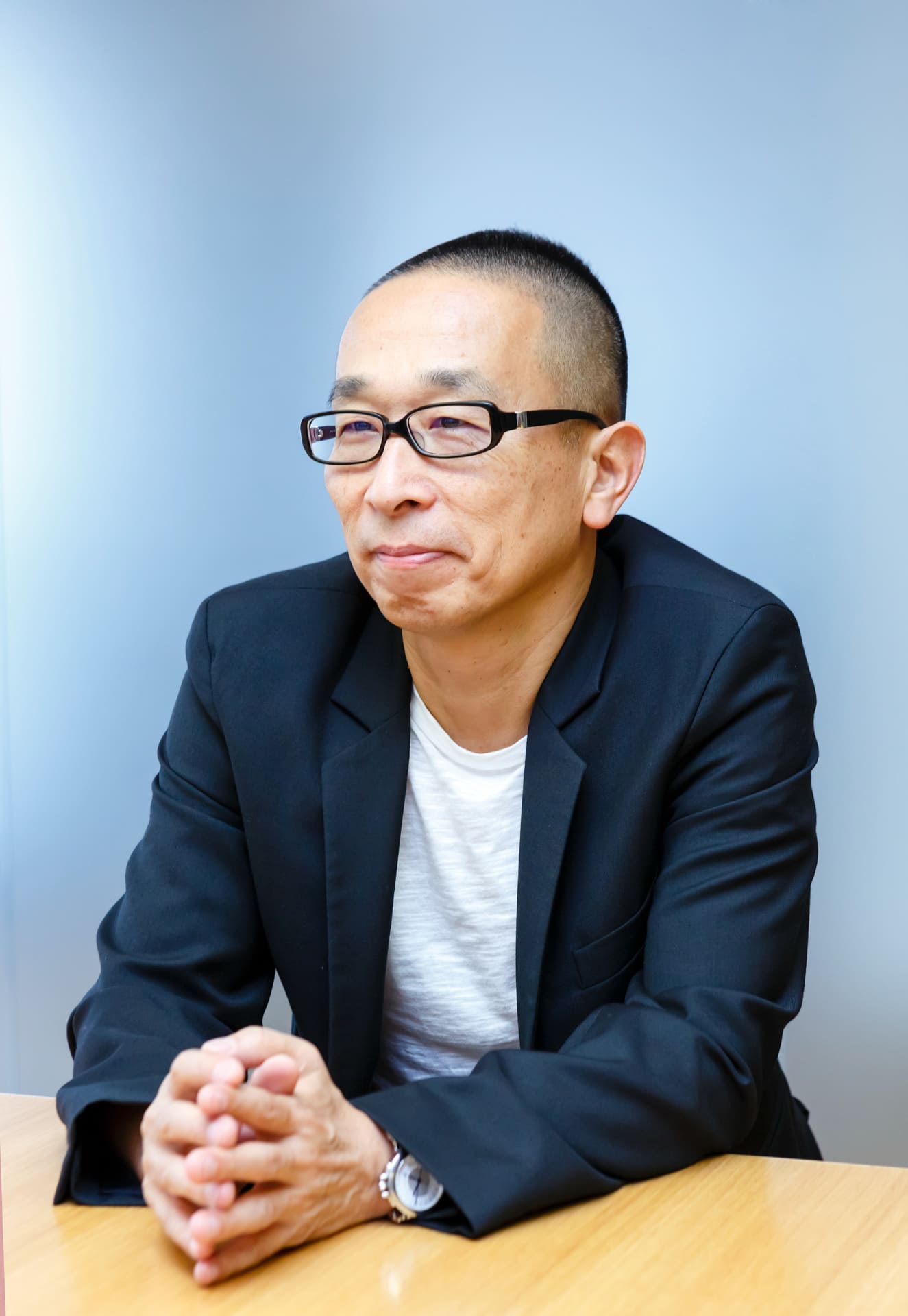世界的な2人のクリエーターがタッグを組んで監修。「明治のおいしい牛乳」パッケージやNHK Eテレ「デザインあ」「デザインあneo展」の総合指導などを務めるアートディレクター・佐藤卓氏と、ルーヴル美術館ランス別館など世界13か所以上の美術館の常設展示デザインを手がけるアドリアン ガルデール氏　&copy;yuz museum shanghai_estate Giacometti_Photo by Tony Wu
