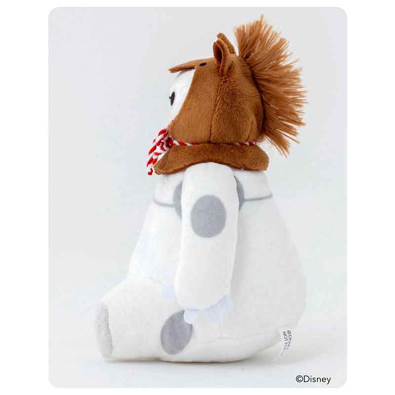 幸せが駆け込むことを願ったベイマックスうま。帽子は着脱可能