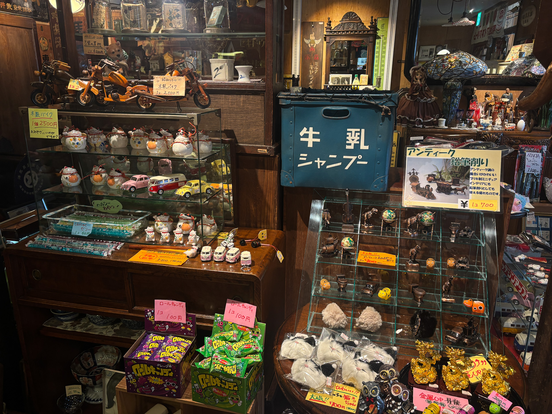 雑貨の一部など購入できる品物も