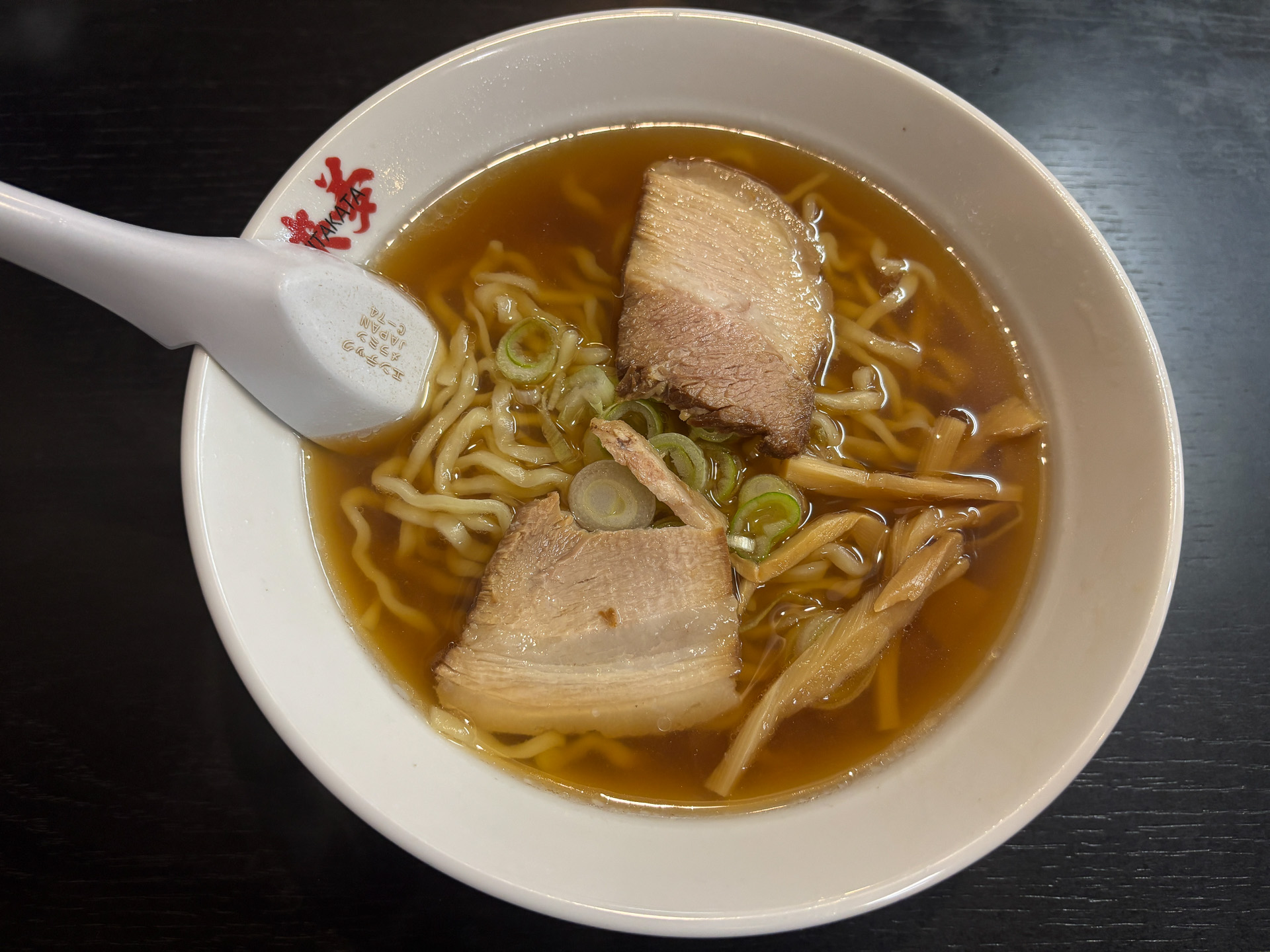 シンプルな正油ラーメン