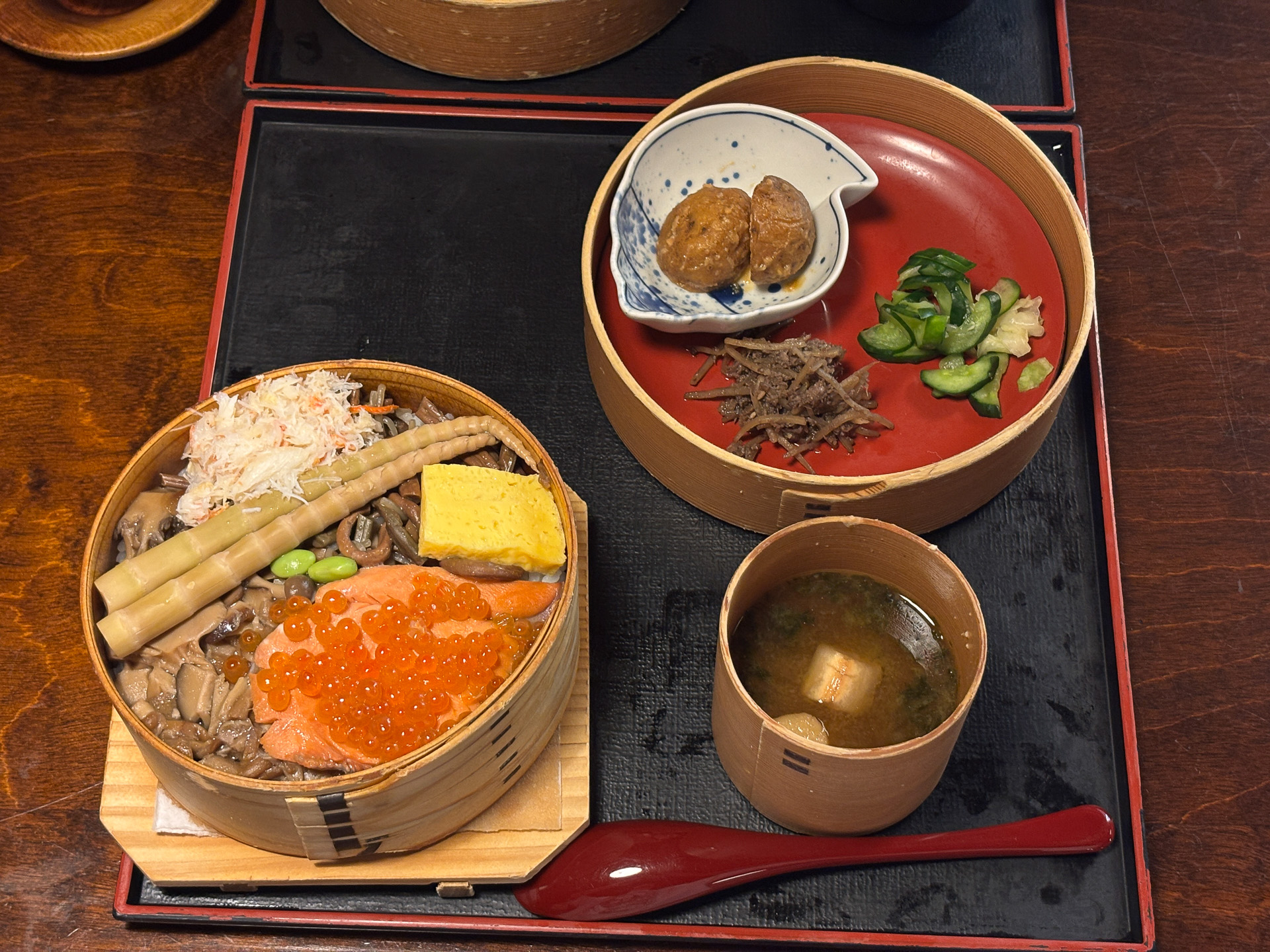 よくばり輪箱飯